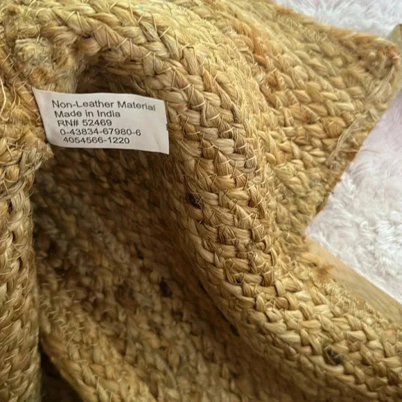 Twig & Arrow Boho Woven Jute Hand Painted Turquoise Flower Tote Beach Bag - Picture 9 of 10